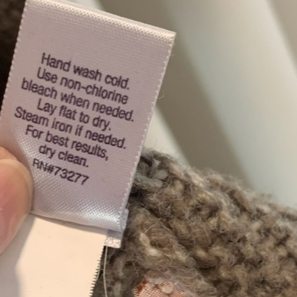 Jennifer Lopez Brown Poncho Style Sweater, Acrylic Polyester Wool Blend; Size XL - Picture 6 of 10